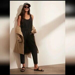 Banana Republic Women’s Black Tank Flyweight Jumpsuit with Pockets- Size S P